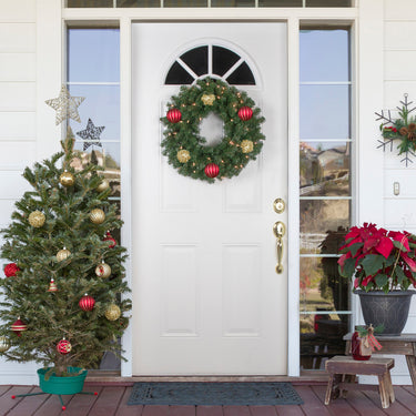 Pre-Lit Windsor Pine Artificial Christmas Wreath - 24-Inch, Clear Lights